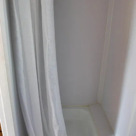 Finnenhaus 4 度假居 *